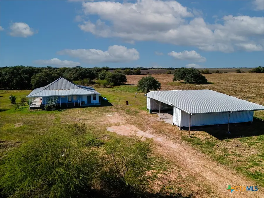 2371 County Road 275, Ganado, TX 77962 - Image #2