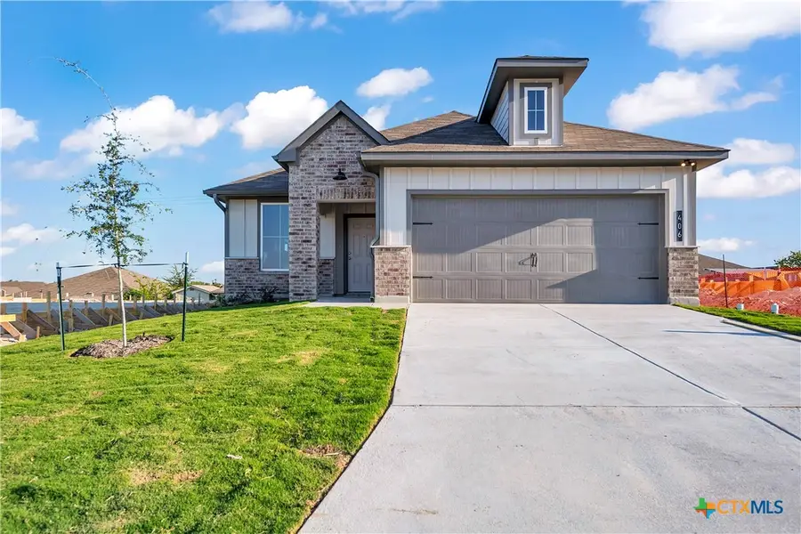 406 University Avenue, Troy, TX 76579 - Image #2