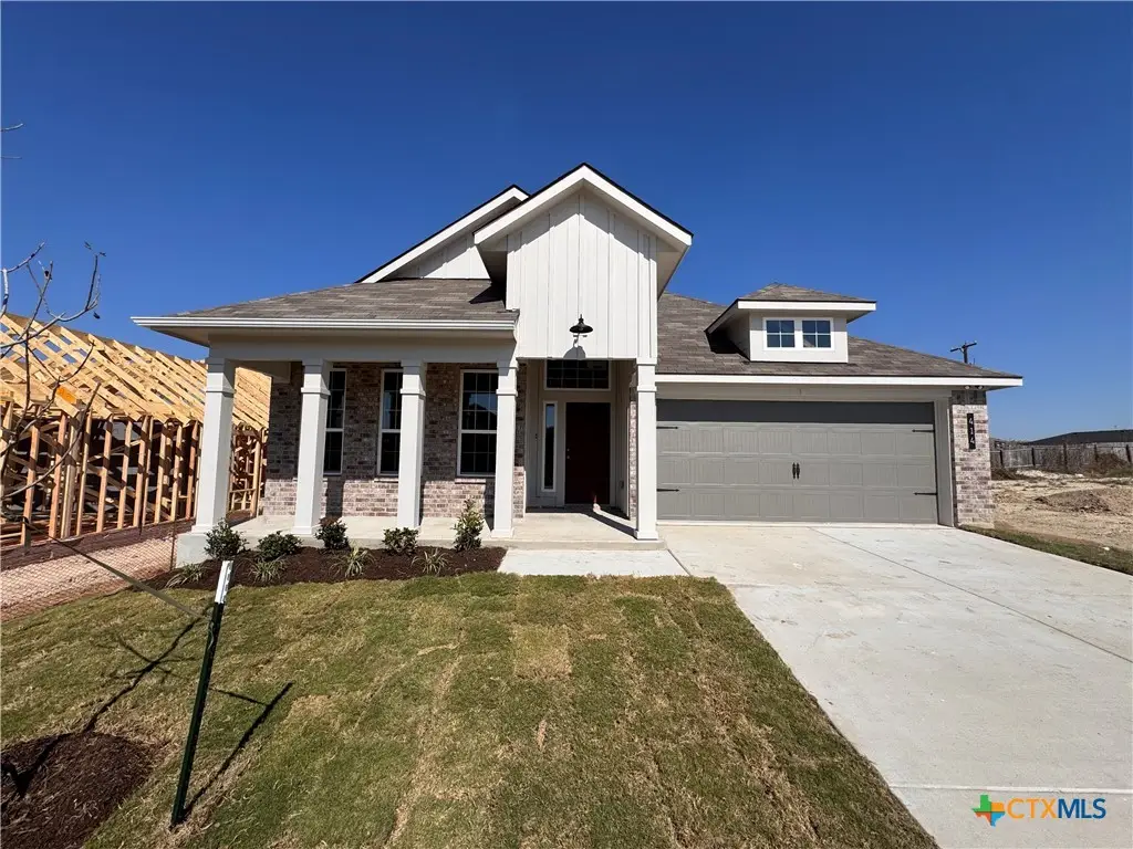 414 University Avenue, Troy, TX 76579 - Image #1