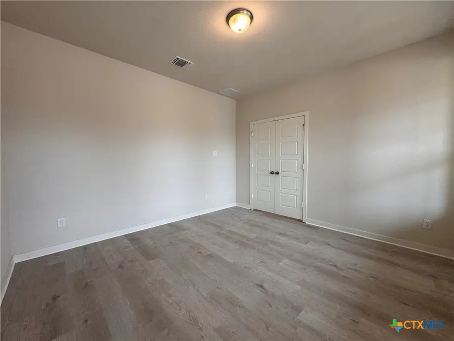 414 University Avenue, Troy, TX 76579 - Image #3