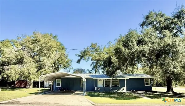 502 Flournoy Street, Edna, TX 77957