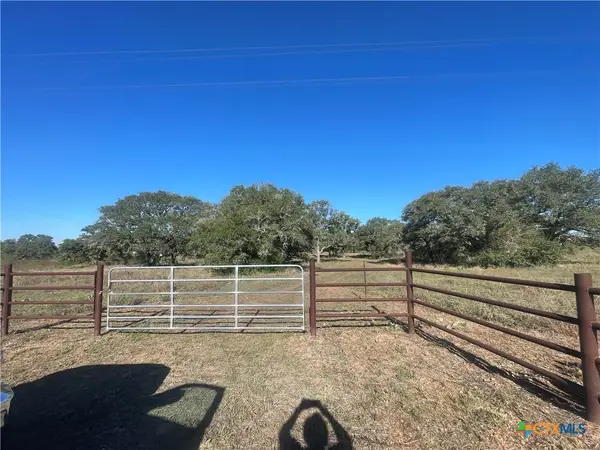 3096 Fm 3157, Cuero, TX 77954