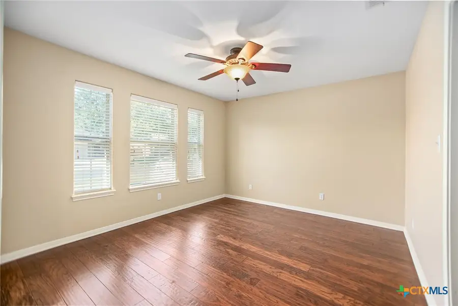 318 Silverado Trail, Victoria, TX 77901 - Image #3