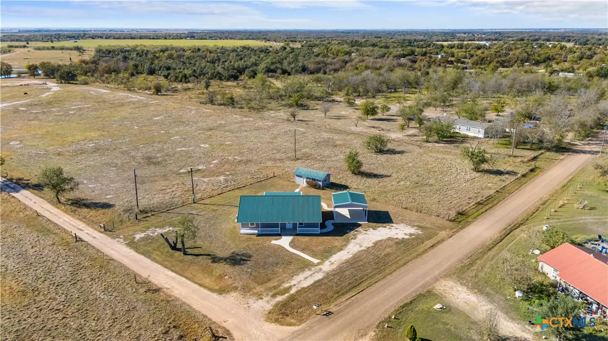 302 County Road 422, Bartlett, TX 76511 - Image #1