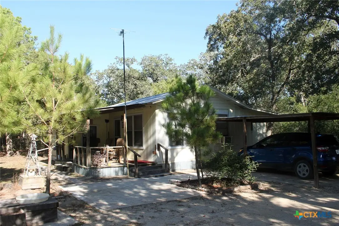 224 Sides Lane, Lockhart, TX 78644 - #1