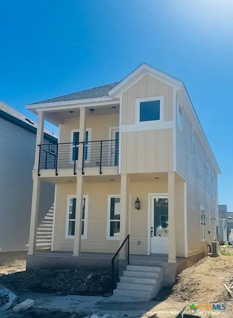 729 N Academy Avenue, New Braunfels, TX 78130 - Image #2