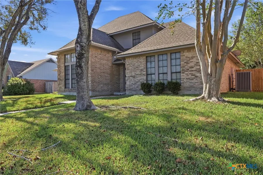 305 Windrock Drive, Victoria, TX 77904 - Image #2