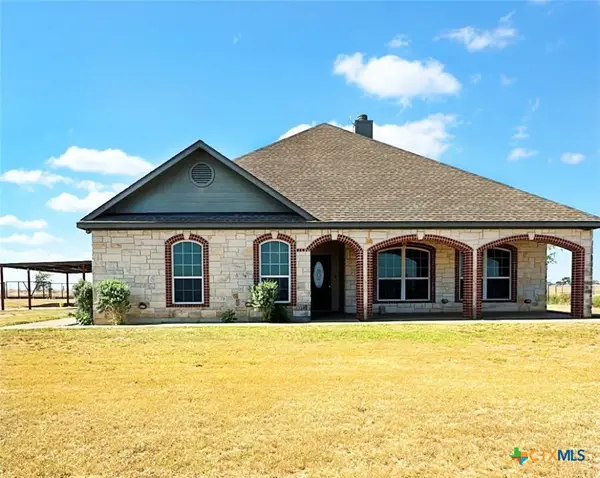 3075 Wolf Lane, Valley Mills, TX 76689