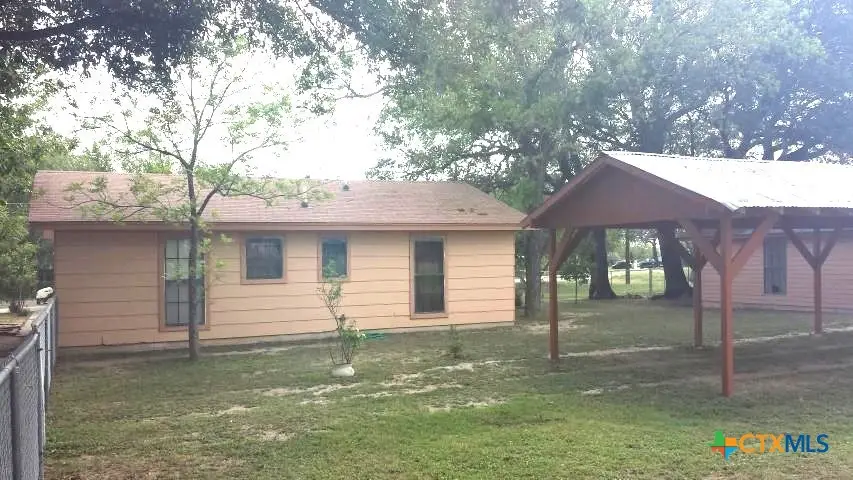 910 E Avenue I, Lampasas, TX 76550 - Image #3