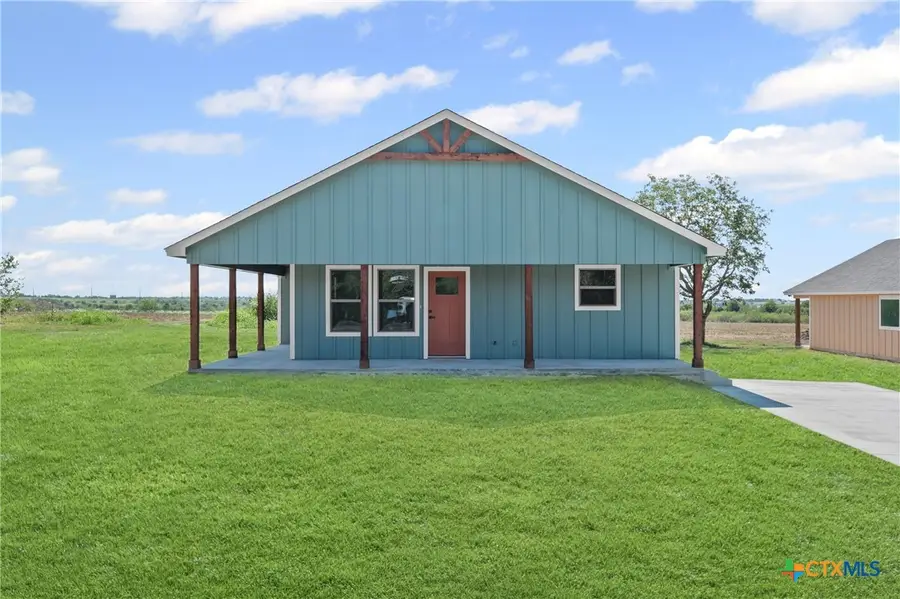 219 Thomas Street, Rogers, TX 76569 - Image #2