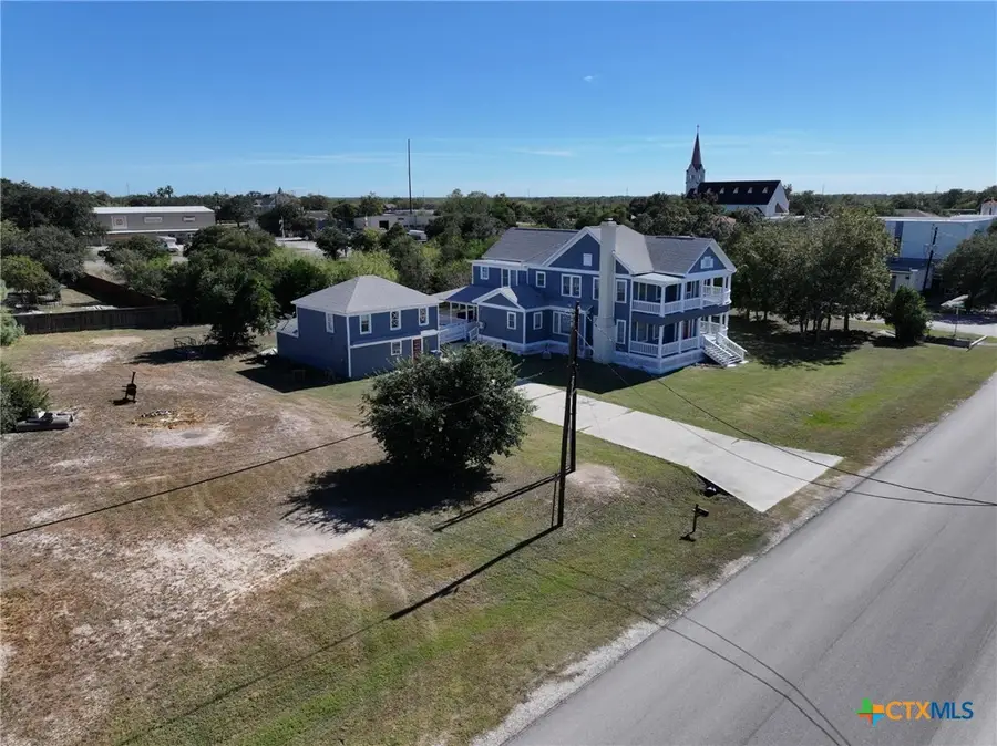 909 Power Street, Refugio, TX 78377 - Image #3