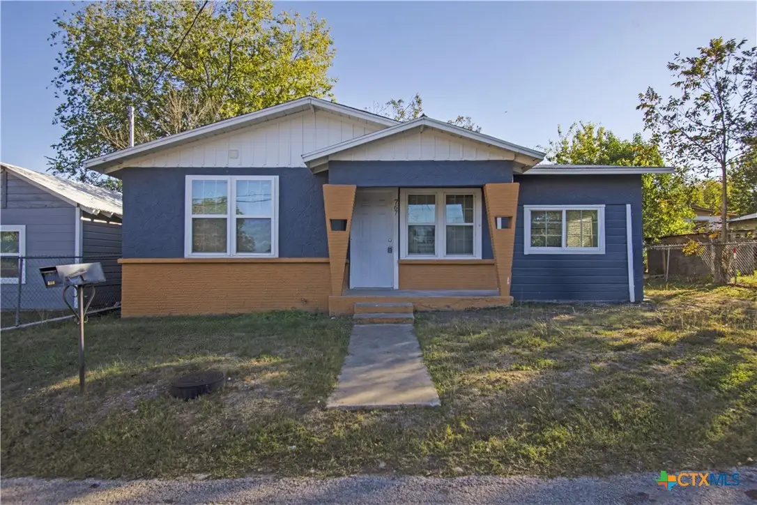 767 Taylor Avenue, Seguin, TX 78155 - Image #1