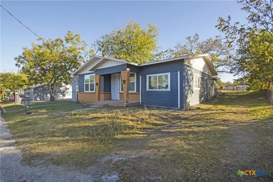 767 Taylor Avenue, Seguin, TX 78155 - Image #2
