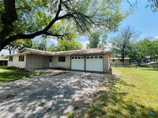 212 Brook Street, Seguin, TX 78155