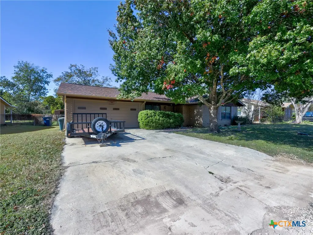 103 Lackey, Florence, TX 76527 - #1