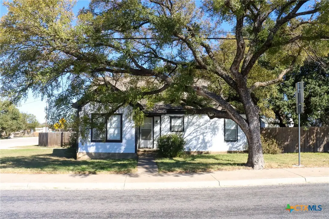 206 N 4th Street, Lometa, TX 76853 - Image #1