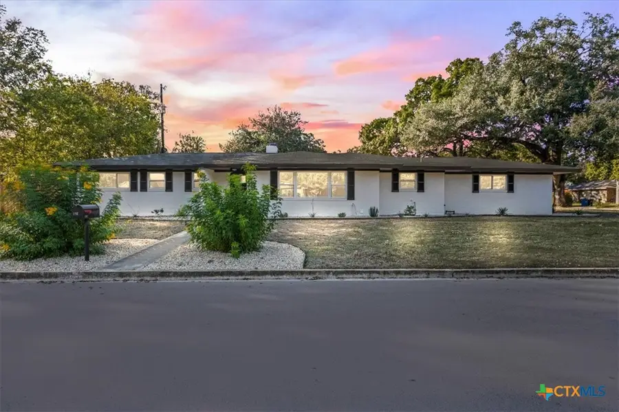 192 Oriole Drive, New Braunfels, TX 78130 - Image #2
