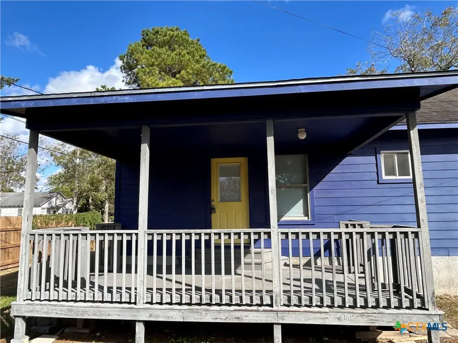 1017 W Nueces Street, Victoria, TX 77901 - Image #3