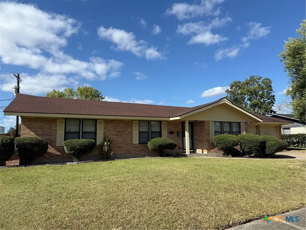 2602 Kay Drive, Victoria, TX 77901 - Image #1