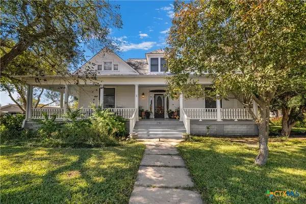 141 North Range St., Yorktown, TX 78164