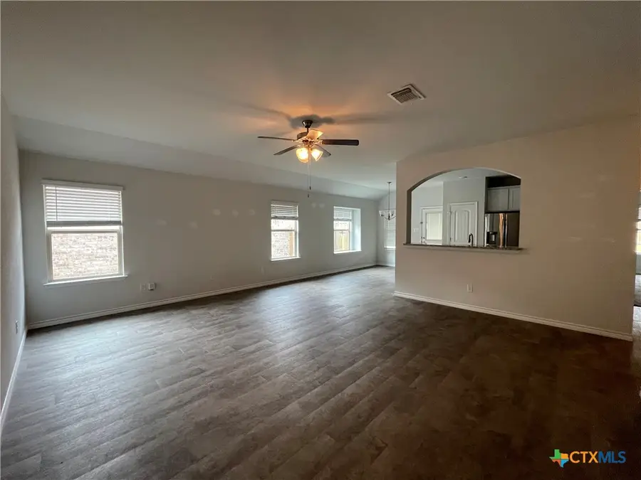 6161 Lavaca Drive, Belton, TX 76513 - Image #3