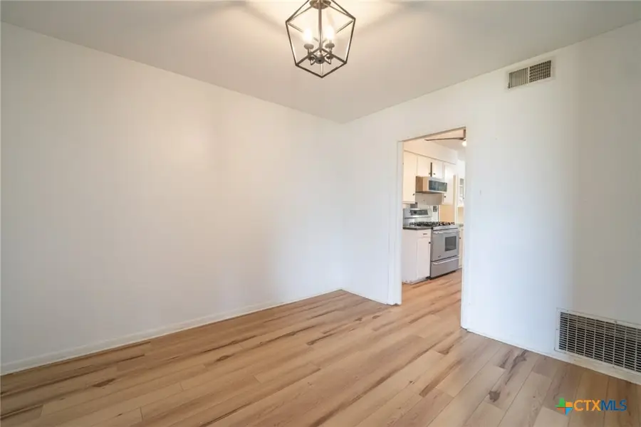 702 Brookhollow Drive, Port Lavaca, TX 77979 - Image #2