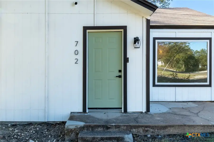 702 S Main Street, Copperas Cove, TX 76522 - #2