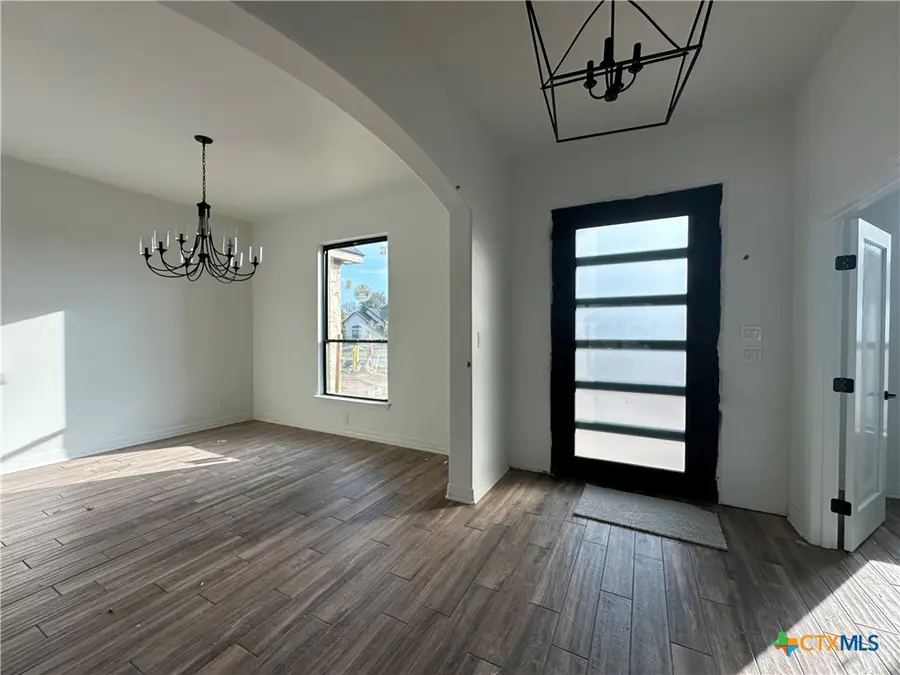 818 Eagle Heights Drive, Salado, TX 76571 - Image #3