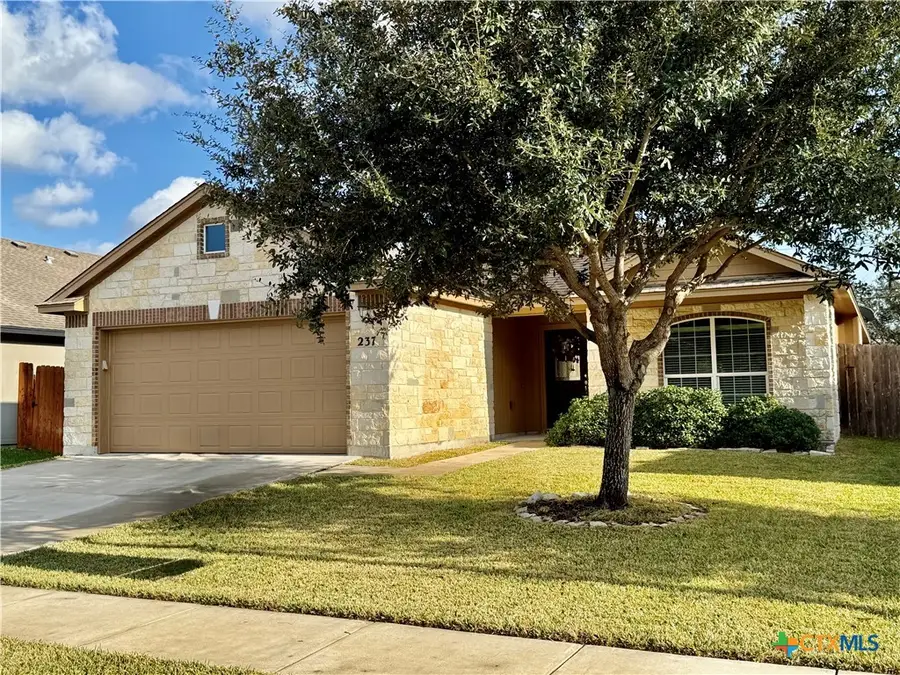 237 Cobble Stone Court, Victoria, TX 77904 - Image #2