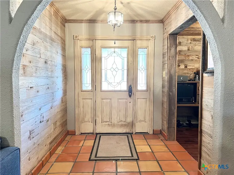 303 Birchwood Drive, Victoria, TX 77901 - Image #2