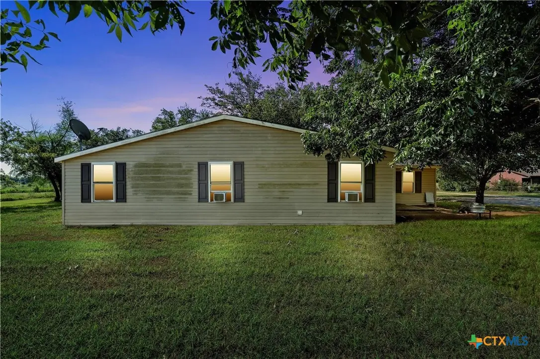 1025 Wyatt Lane, McGregor, TX 76657 - Image #1