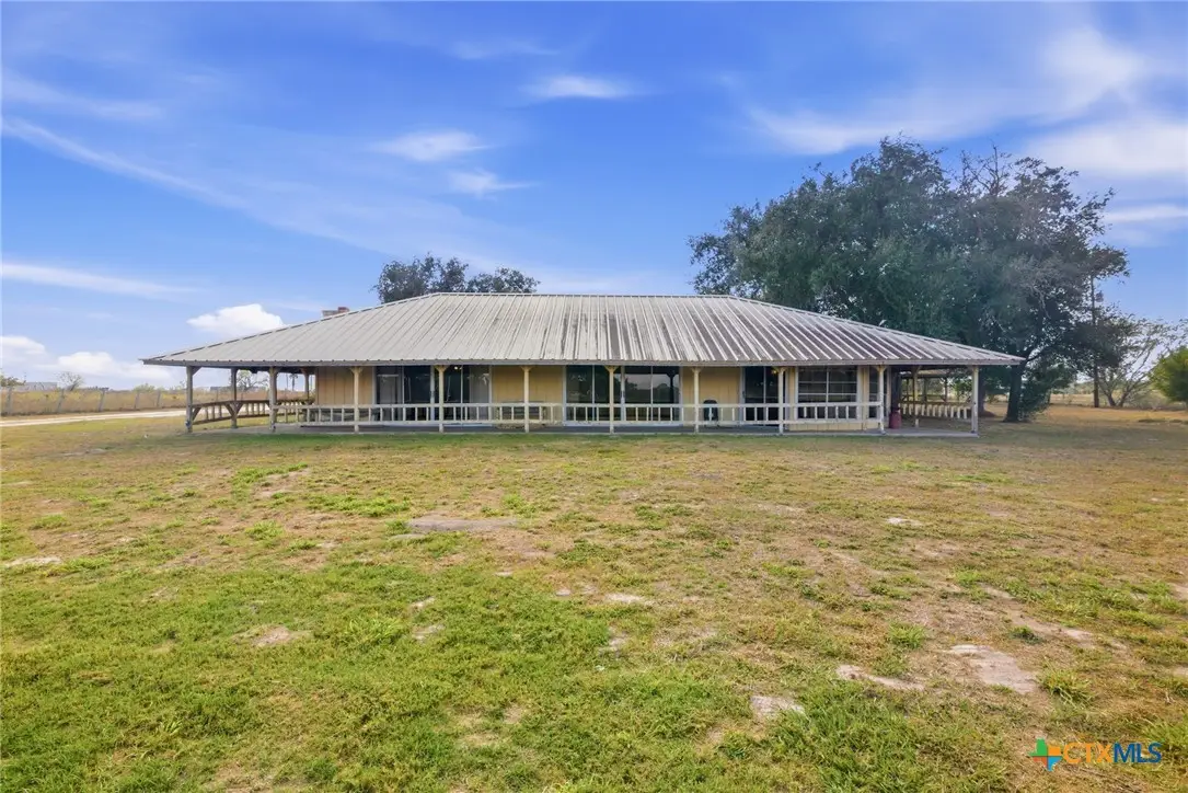 1720 Lower Mission Valley Road, Victoria, TX 77905 - Image #1