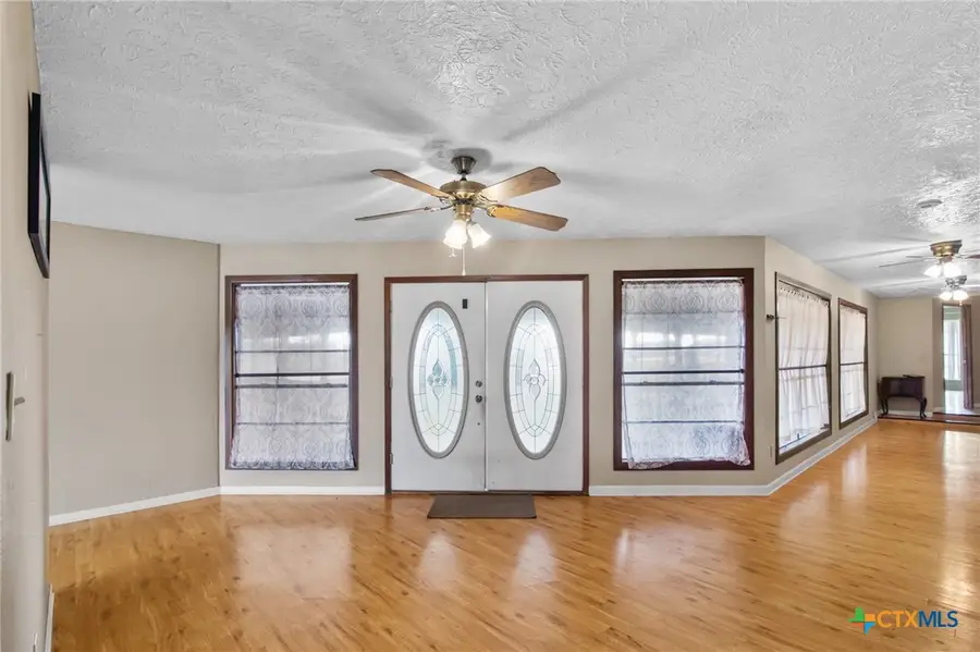 1720 Lower Mission Valley Road, Victoria, TX 77905 - Image #2