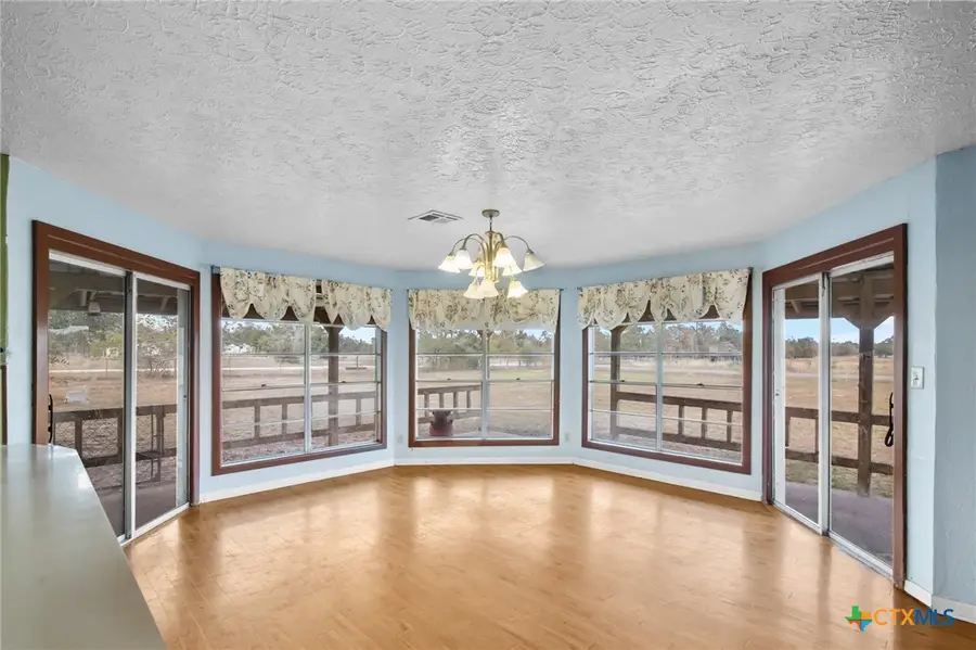 1720 Lower Mission Valley Road, Victoria, TX 77905 - Image #3