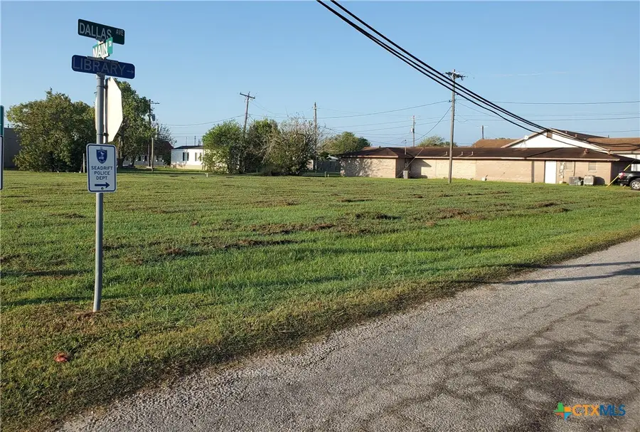 502-508 S Main Street, Seadrift, TX 77983 - Image #3