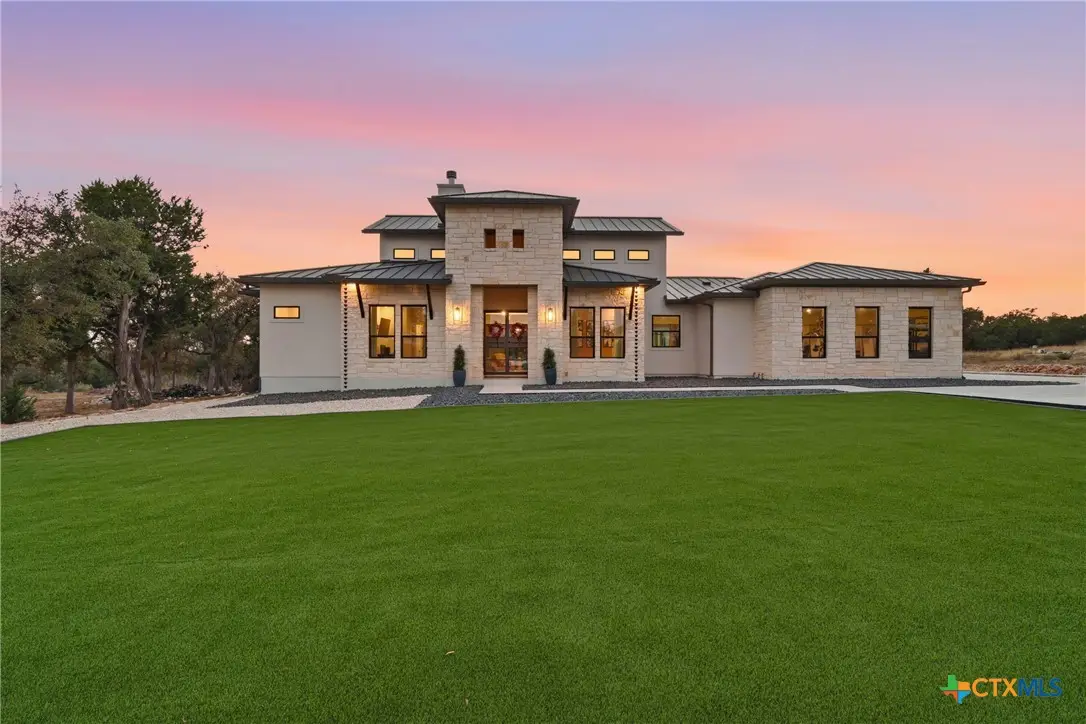 5721 Dry Comal Drive, New Braunfels, TX 78132 - Image #1