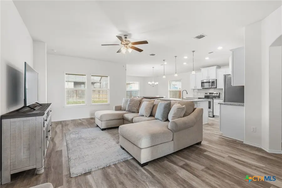 212 Bainbridge Drive, Temple, TX 76502 - Image #2