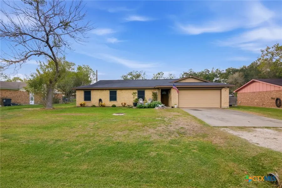 417 Dove, Victoria, TX 77905 - Image #3