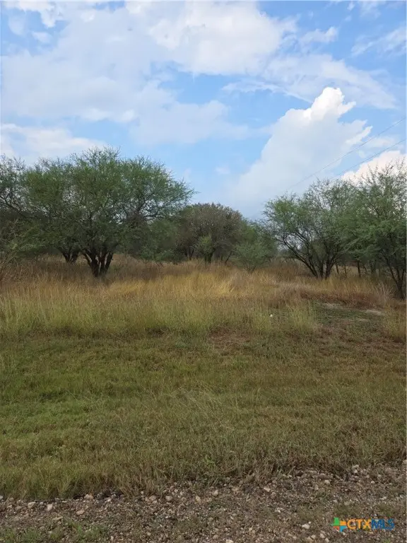 122 Luke Road, Woodsboro, TX 78393