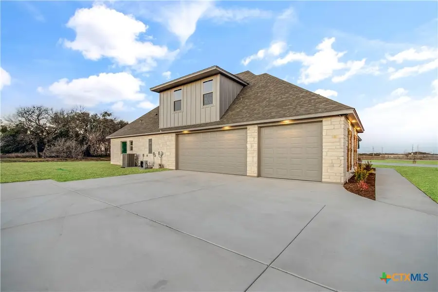 11012 Eagle Walk Boulevard, Salado, TX 76571 - #2
