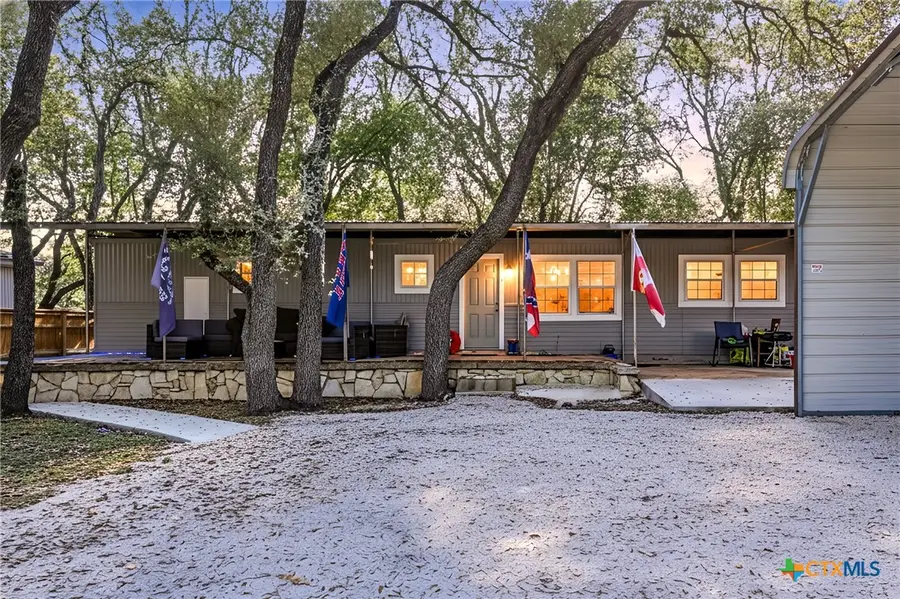 425 Dreamland Drive, Canyon Lake, TX 78133 - Image #2