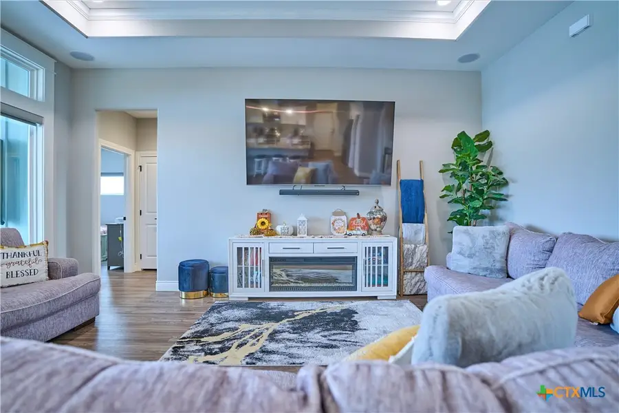 172 Whitetail Lane, Victoria, TX 77905 - Image #3