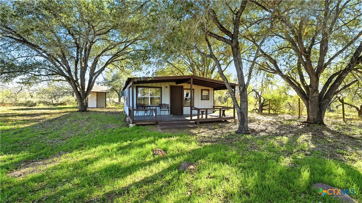 74 County Road 454, Stockdale, TX 78160 - Image #1