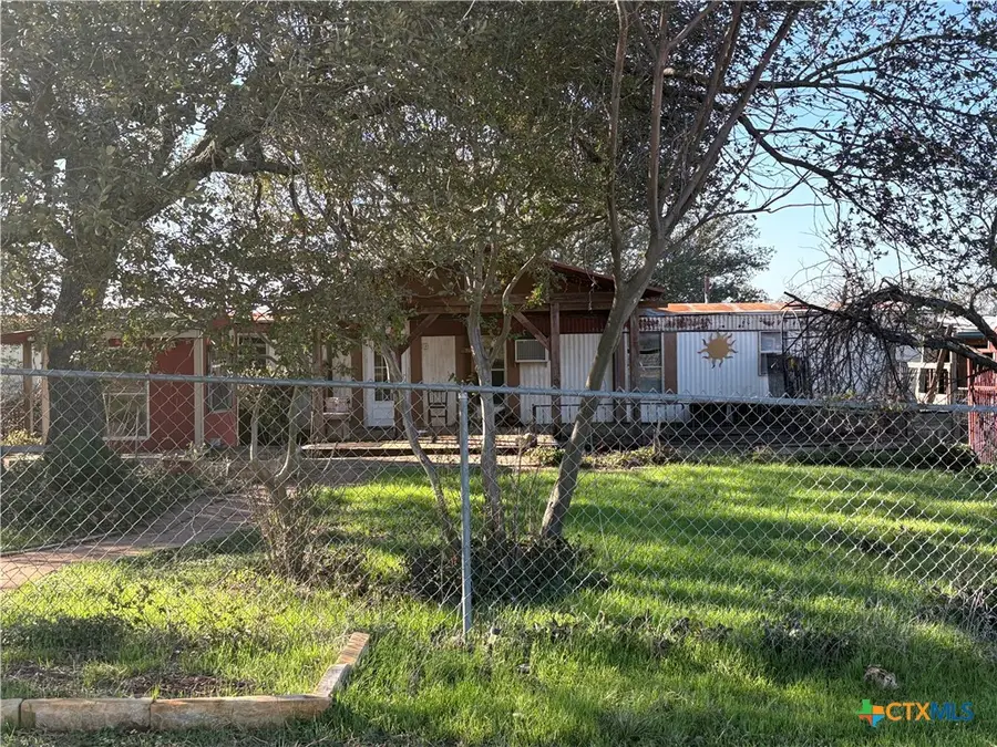 103 Lakeview Drive, Burnet, TX 78611 - Image #3