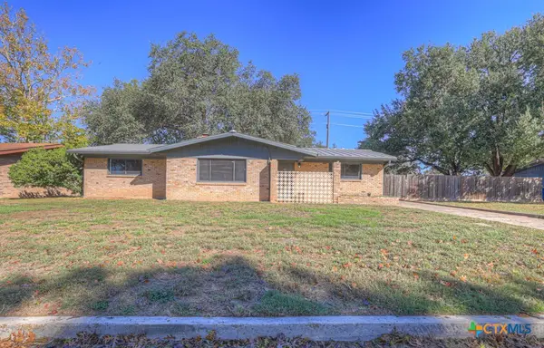 145 Bobolink Drive, New Braunfels, TX 78130