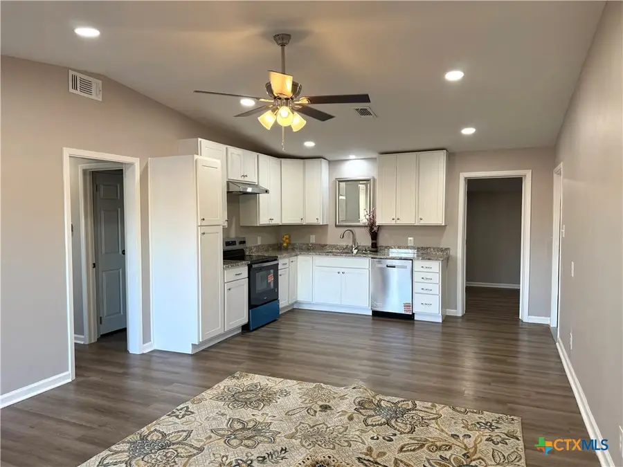 4605 Evergreen Street, Victoria, TX 77904 - Image #3