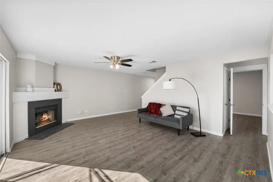 8010 Chestnut Gate Drive, Converse, TX 78109 - Image #3