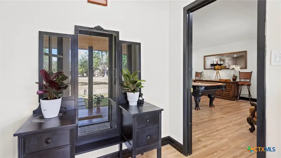 207 Woodlake Drive, McQueeney, TX 78123 - Image #3