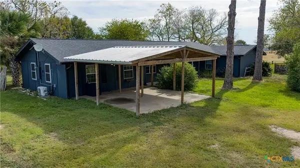 859 County Road 429, Lolita, TX 77971