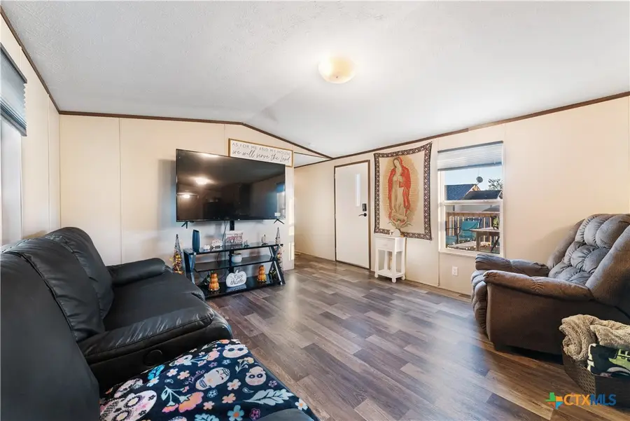 304 Regina Drive, Buda, TX 78610 - Image #2